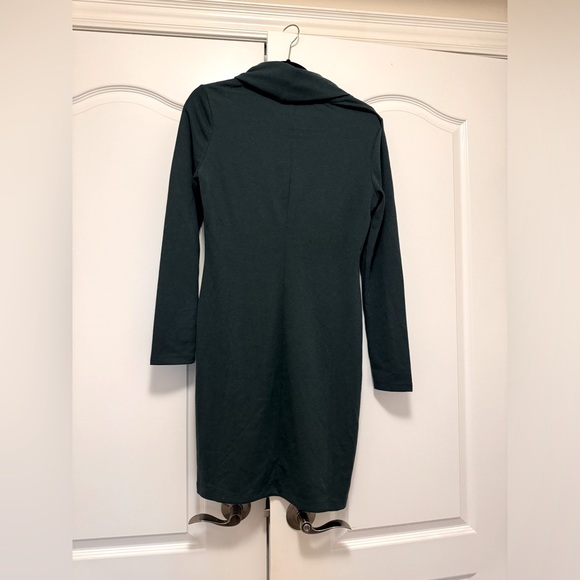 EUC Old Navy funnel deck sweater dress - Size Medium - Picture 2 of 3